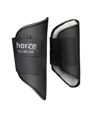 Basic light use horse boots ideal for light work or turnout, with faux fleece lining for comfort and strong velcro straps for secure fit